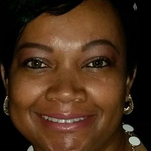 Meet your Posher, Teresa